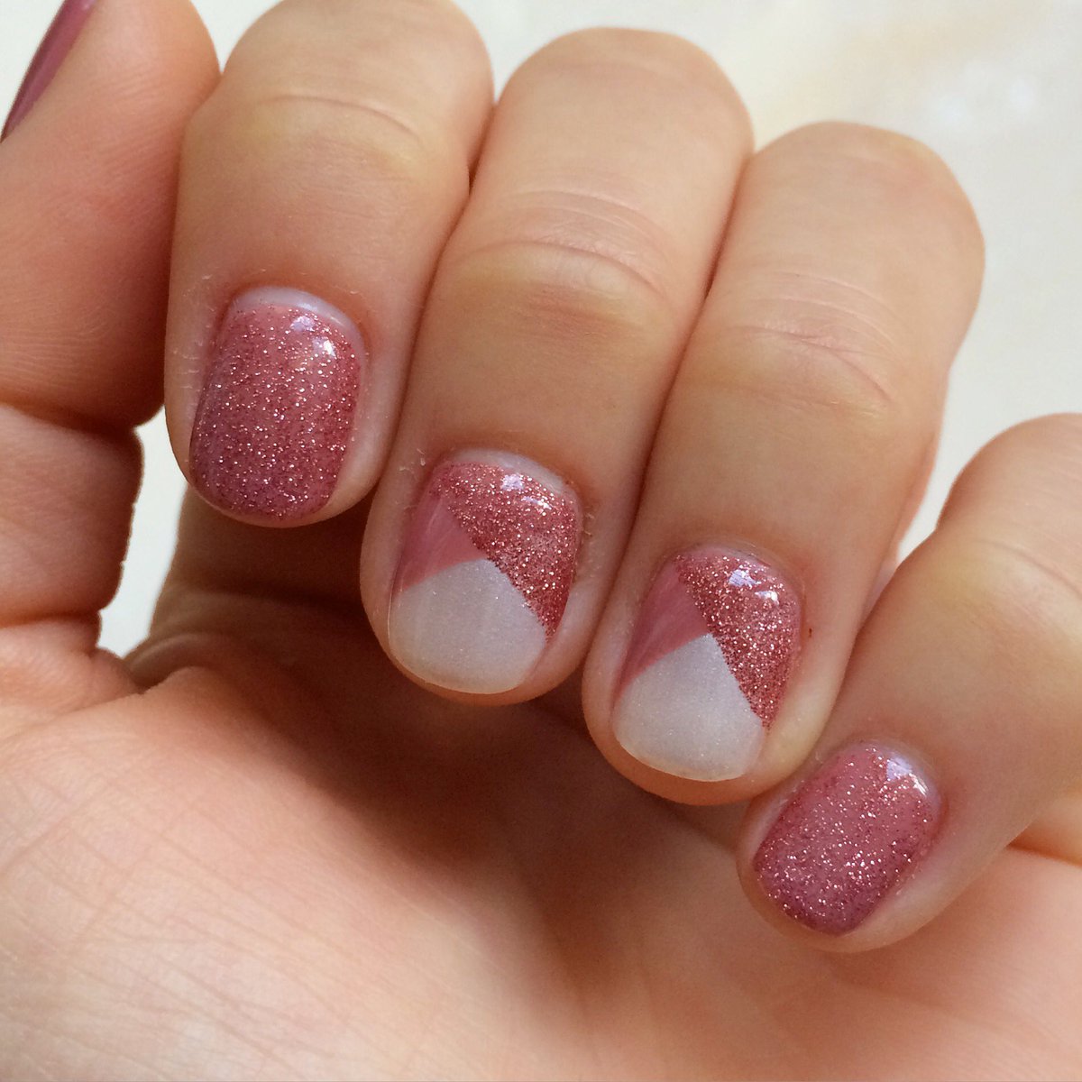 sensationail-mauve-maven-rose-gold-glitter-layers